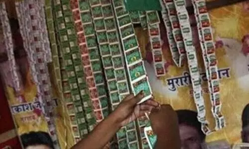 വി​ദ്യാ​ഭ്യാ​സ സ്ഥാ​പ​ന പ​രി​സ​ര​ങ്ങ​ളി​ൽ പു​ക​യി​ല വി​ൽ​പ​ന​ക്കെ​തി​രെ ക​ർ​ശ​ന ന​ട​പ​ടി