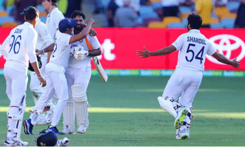 ടിം പെയ്ൻ കള്ളം പറഞ്ഞു, ഞങ്ങളെ വളരെ മോശമായാണ് അന്ന് പരിഗണിച്ചത്; കോവിഡ് കാലത്തെ ആസ്ട്രേലിയൻ പര്യടനത്തെ കുറിച്ച് ഠാക്കൂർ