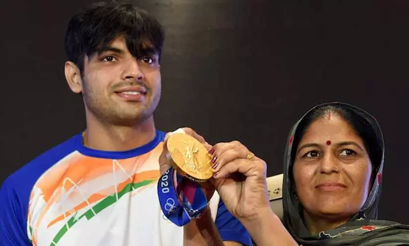 ‘ഇന്റർനെറ്റിൽ താരമായ കാര്യമൊന്നും അമ്മക്കറിയില്ല, അവർ എപ്പോഴും ഹൃദയത്തിൽനിന്ന് സംസാരിക്കുന്നു’; പ്രതികരണവുമായി നീരജ് ചോപ്ര