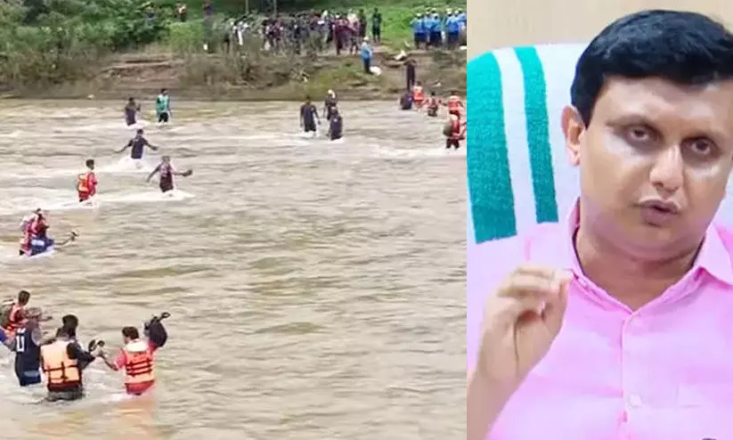 ചാലിയാറിൽ തിങ്കളും ചൊവ്വയും വിശദമായ തെരച്ചിൽ നടത്തുമെന്ന് പി.എ.മുഹമ്മദ് റിയാസ് ചാലിയാറിൽ തിങ്കളും ചൊവ്വയും വിശദമായ തെരച്ചിൽ നടത്തുമെന്ന് പി.എ.മുഹമ്മദ് റിയാസ്