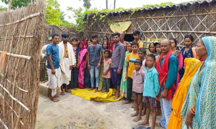 വയനാട് ദുരന്തം: ഉറ്റവരെ നഷ്ടമായ വേദനയിൽ ബിഹാറിലെ ഭഗവാൻപൂർ ഗ്രാമം വയനാട് ദുരന്തം: ഉറ്റവരെ നഷ്ടമായ വേദനയിൽ ബിഹാറിലെ ഭഗവാൻപൂർ ഗ്രാമം