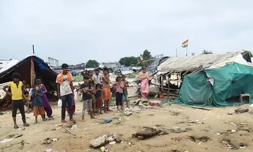 ബംഗ്ലാദേശിൽ നിന്നുള്ളവരെന്ന് ആരോപിച്ച് മുസ്‍ലിം കുടുംബങ്ങളെ ആക്രമിച്ച് ഹിന്ദു രക്ഷാദൾ