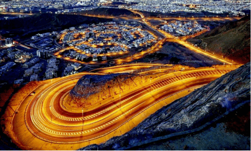 രാ​ത്രി​യി​ൽ മ​നോ​ഹ​രി; ലോ​ക​ത്ത് മൂ​ന്നാ​മ​താ​യി മ​സ്ക​ത്ത്