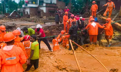രേഖകള്‍ വീണ്ടെടുക്കാന്‍ തിങ്കളാഴ്ച പ്രത്യേക ക്യാമ്പുകള്‍