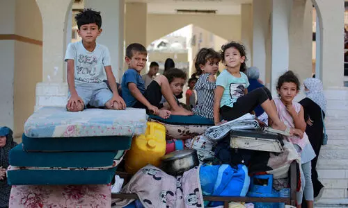 ഖാ​ൻ യൂ​നി​സ് ഒ​ഴി​യ​ണ​മെ​ന്ന് ഇ​സ്രാ​യേ​ൽ; അ​വ​ർ എ​വി​ടെ പോ​കും?