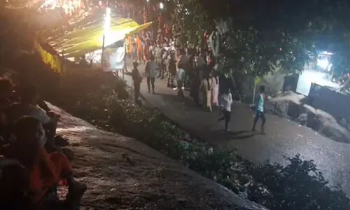 ബിഹാറിൽ ക്ഷേത്രത്തിൽ തിക്കിലും തിരക്കിലും ഏഴുപേർ മരിച്ചു; 35 പേർക്ക് പരിക്ക്