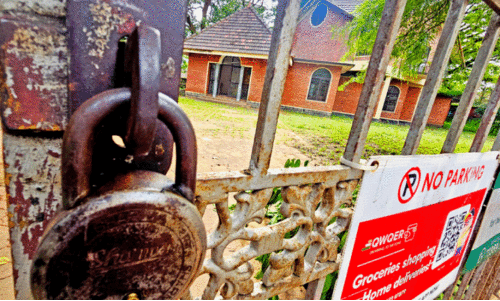 മൊ​​യ്തു മൗ​​ല​​വി സ്മാ​​ര​​കം ന​​ഗ​​ര​​സ​​ഭ ഏ​​റ്റെ​​ടു​​ക്കും