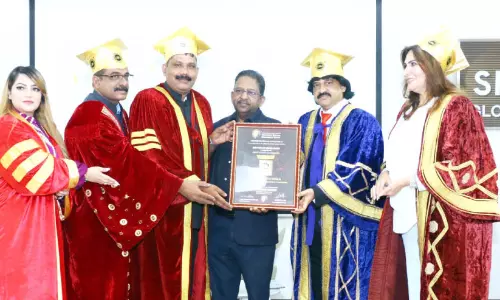 പു​ര​സ്കാ​രം