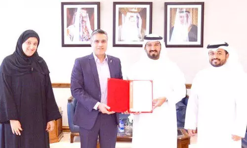 certificate handed over