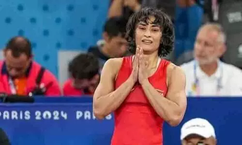 വിനേഷ് ഫോഗട്ടിന് ഖാഫ് പഞ്ചായത്തിന്റെ സ്വർണ മെഡൽ