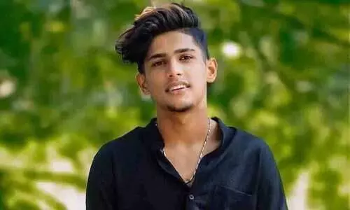 ബൈക്കിൽ നിന്നും തെറിച്ചു വീണ യുവാവിന്റെ മുകളിലൂടെ കെ.എസ്.ആർ.ടി.സി ബസ് കയറിയിറങ്ങി; ദാരുണാന്ത്യം