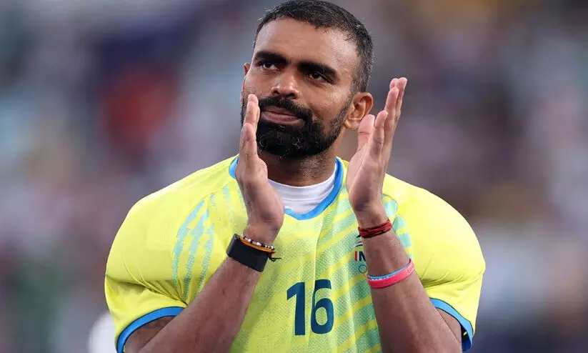 ‘ആ പുഞ്ചിരിയിൽ അവർ വേദന മറക്കുന്നതുപോലെ തോന്നി’; വിനേഷ് ഫോഗട്ട് മെഡൽ അർഹിക്കുന്നുവെന്ന് ശ്രീജേഷ് ‘ആ പുഞ്ചിരിയിൽ അവർ വേദന മറക്കുന്നതുപോലെ തോന്നി’; വിനേഷ് ഫോഗട്ട് മെഡൽ അർഹിക്കുന്നുവെന്ന് ശ്രീജേഷ്