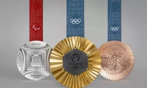 മെഡലുകൾക്കൊപ്പം അവർക്കെന്തു കിട്ടും?