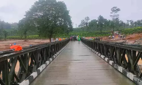 ചൂരൽമലയിലും മുണ്ടക്കൈയിലും കനത്ത മഴ; ബെയ്‍ലി പാലം അടച്ചു