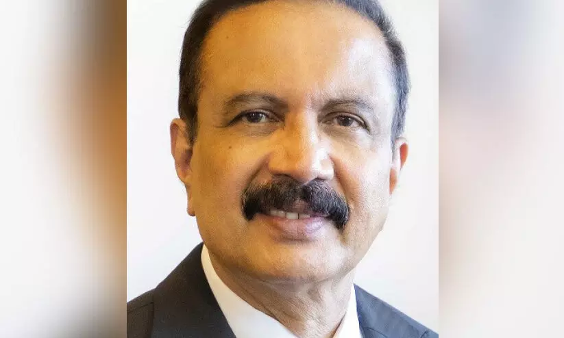 ഡോ. ആസാദ് മൂപ്പൻ ഡോ. ആസാദ് മൂപ്പൻ