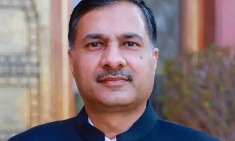 ഡോ. ആദർശ് സ്വൈക ഡോ. ആദർശ് സ്വൈക