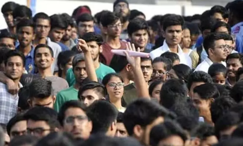 കേരള മെഡിക്കൽ പ്രവേശനം: താത്കാലിക റാങ്ക് പട്ടിക പ്രസിദ്ധീകരിച്ചു; പരാതികൾ നാളെ രാവിലെ 11നകം നൽകണം കേരള മെഡിക്കൽ പ്രവേശനം: താത്കാലിക റാങ്ക് പട്ടിക പ്രസിദ്ധീകരിച്ചു; പരാതികൾ നാളെ രാവിലെ 11നകം നൽകണം