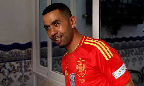 സ്പാനിഷ് ഫുട്ബാൾ താരം ലമീൻ യമാലിന്റെ പിതാവിന് കുത്തേറ്റു