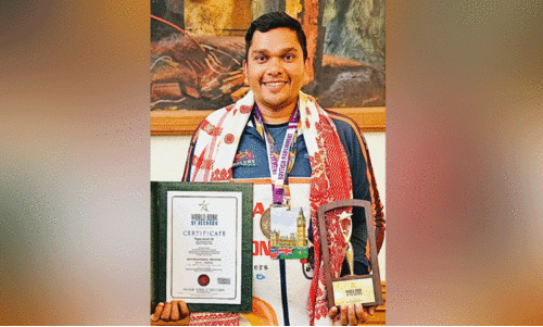 സൈക്കിളിൽ രണ്ടു ഭൂഖണ്ഡങ്ങൾ താണ്ടി ഫായിസ് ഇന്ന് മടങ്ങിയെത്തുന്നു