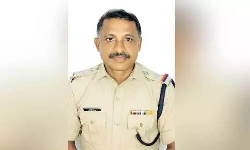 രാഷ്ട്രപതിയുടെ വിശിഷ്ട സേവനത്തിനുള്ള ഫയർ സർവിസ് മെഡൽ വി.കെ. ബിജുവിന് രാഷ്ട്രപതിയുടെ വിശിഷ്ട സേവനത്തിനുള്ള ഫയർ സർവിസ് മെഡൽ വി.കെ. ബിജുവിന്