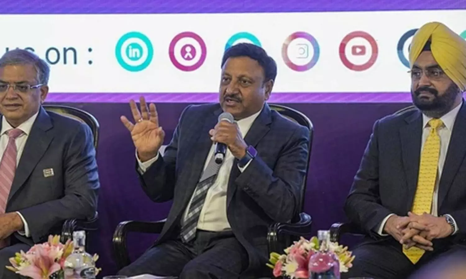 ജമ്മു കശ്മീരിൽ മൂന്നുഘട്ടം; ഹരിയാനയിൽ ഒറ്റഘട്ടം; ഒക്ടോബർ നാലിന് വോട്ടെണ്ണൽ; കേരളത്തിൽ ഉപതെരഞ്ഞെടുപ്പ് ഉടനില്ല