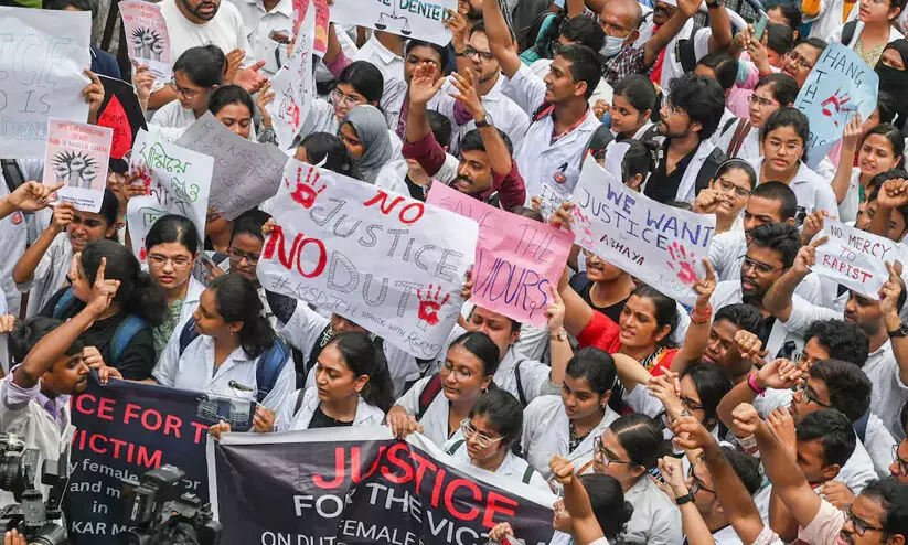 അവളാണോ കുഴപ്പക്കാരി?; കൊൽക്കത്ത ബലാത്സംഗ കൊലപാതകത്തിൽ രൂക്ഷമായി പ്രതികരിച്ച് ഇന്ത്യൻ പേസർ