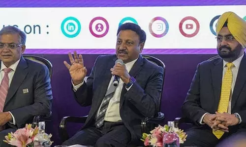 ജമ്മു കശ്മീരിൽ മൂന്നുഘട്ടം; ഹരിയാനയിൽ ഒറ്റഘട്ടം; ഒക്ടോബർ നാലിന് വോട്ടെണ്ണൽ; കേരളത്തിൽ ഉപതെരഞ്ഞെടുപ്പ് ഉടനില്ല