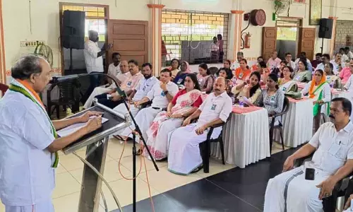 മാസം തോറും ലെവി നൽകണമെന്ന് എറണാകുളം ഡി.സി.സി പ്രസിഡന്റ് മുഹമ്മദ് ഷിയാസ്