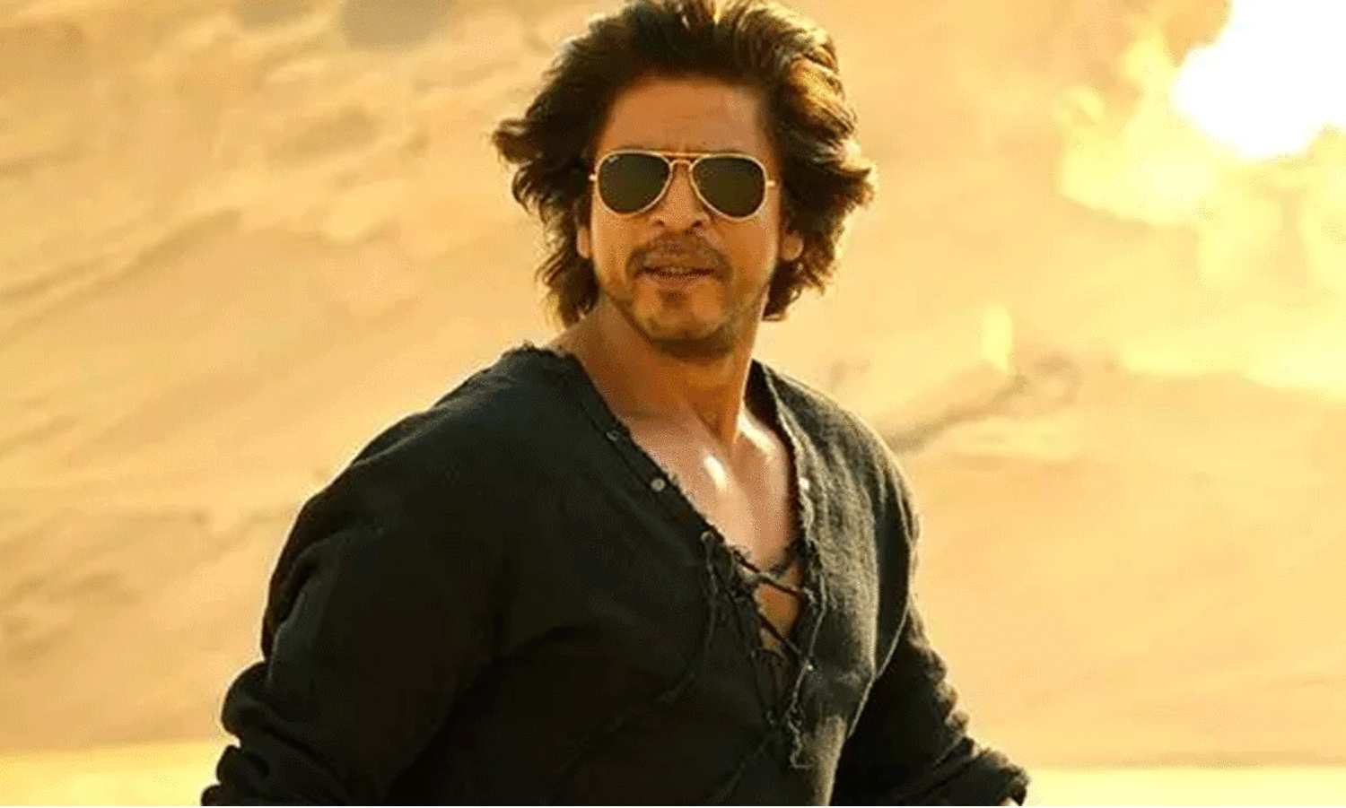 Shah Rukh Khans Daily Routine REVEALED: King Gets Up at 9 am, Eats Only One Meal a Day and More