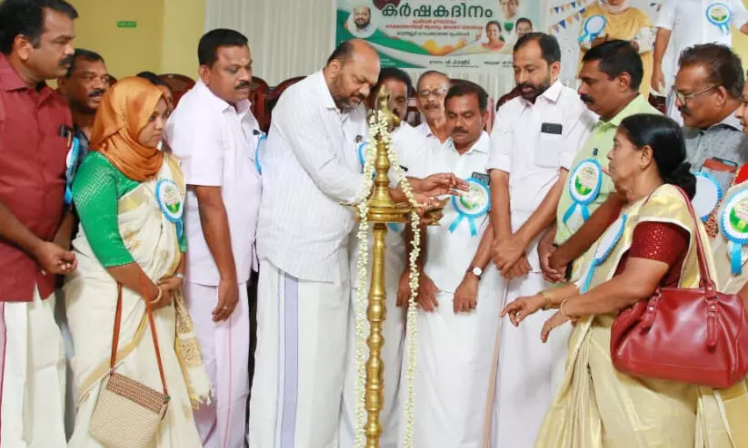 കര്ഷകര്ക്ക് മൂല്യവര്ധനവിലൂടെ അധിക വരുമാനം നേടാമെന്ന് പി രാജീവ് കര്ഷകര്ക്ക് മൂല്യവര്ധനവിലൂടെ അധിക വരുമാനം നേടാമെന്ന് പി രാജീവ്