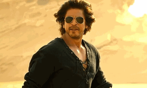 Shah Rukh Khans Daily Routine REVEALED: King Gets Up at 9 am, Eats Only One Meal a Day and More
