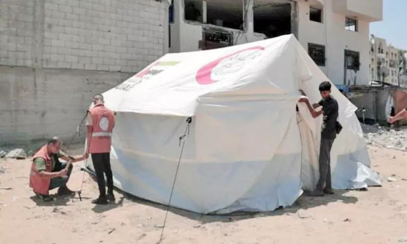 ഫലസ്തീനികൾക്ക് ടെന്റുകൾ ഒരുക്കുന്നു ഫലസ്തീനികൾക്ക് ടെന്റുകൾ ഒരുക്കുന്നു