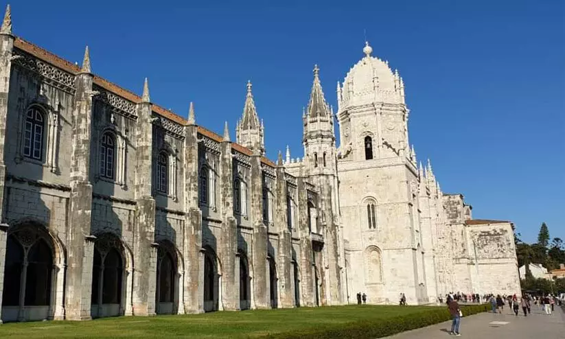 ഗാമയുടെ നാട്ടിൽ മൂന്നുനാൾ ഗാമയുടെ നാട്ടിൽ മൂന്നുനാൾ