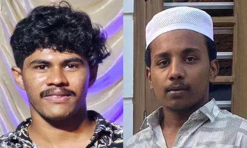 ബസും ബൈക്കും കൂട്ടിയിടിച്ച് അയൽവാസികളായ രണ്ടു യുവാക്കൾ മരിച്ചു