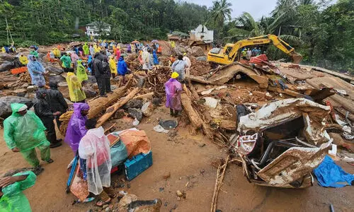 ദു​രി​ത​ബാ​ധി​ത​രു​ടെ വാ​യ്പ​ ബാ​ധ്യ​ത 35.30 കോ​ടി