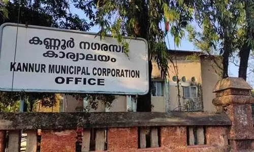 അ​ന​ധി​കൃ​ത ക​ച്ച​വ​ടം; നി​ല​പാ​ട് ക​ടു​പ്പി​ച്ച് കോ​ർ​പ​റേ​ഷ​ൻ