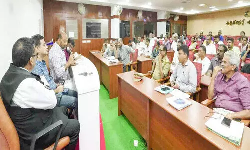 കൊച്ചി മെട്രോ നിർമാണം; ഗതാഗതക്കുരുക്കടക്കം തടസ്സങ്ങൾ നീക്കും