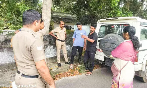സ്കൂട്ടറിൽ ബൈക്കിടിച്ചുവീഴ്ത്തി സ്വർണമാല കവർന്ന കേസിലെ പ്രതികൾ പിടിയിൽ