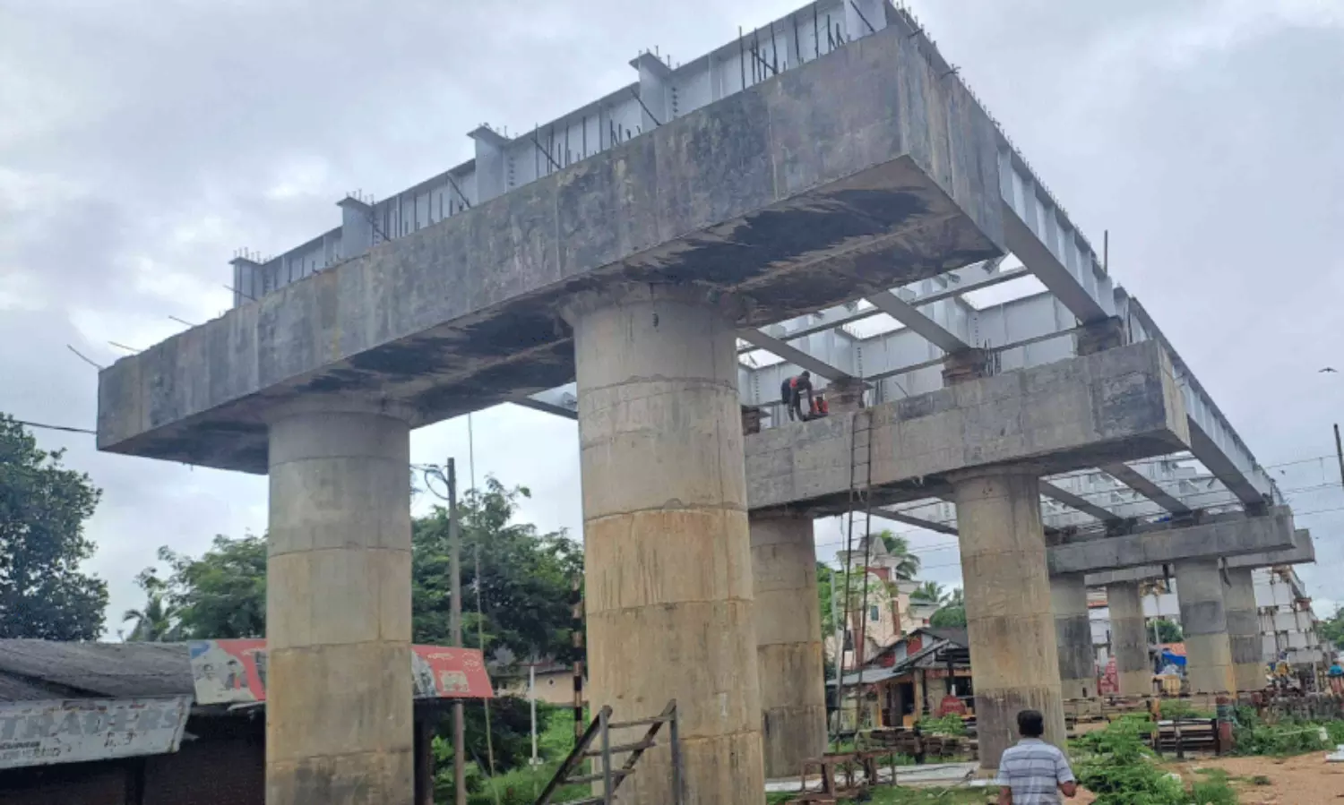 ഇരവിപുരം റെയിൽവേ മേൽപ്പാലം നിർമാണം അന്തിമഘട്ടത്തിലേക്ക്