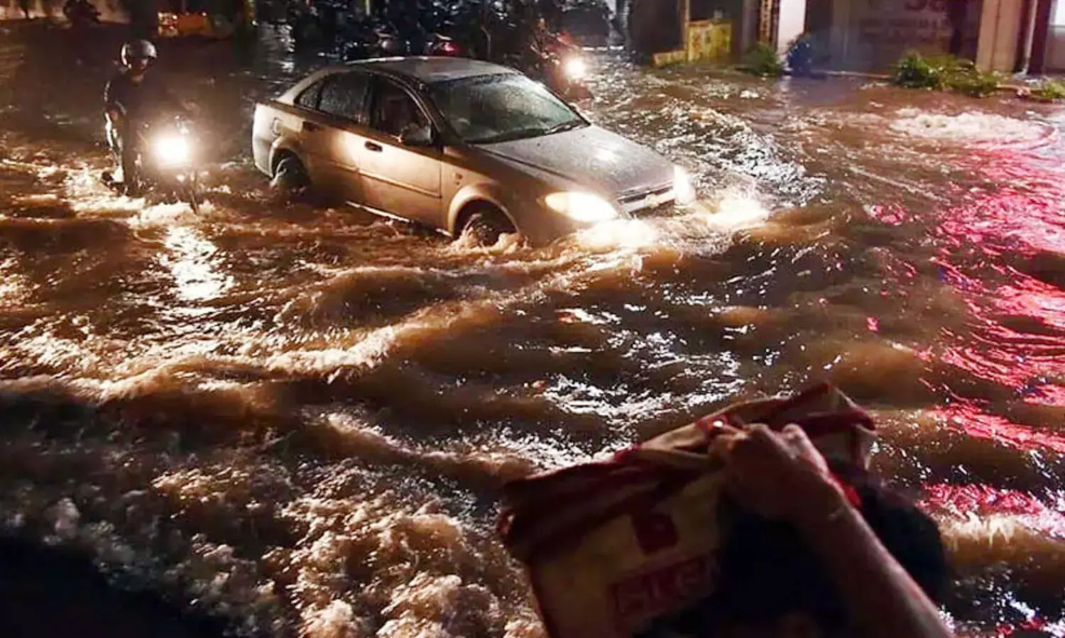 കനത്ത മഴ: തെലങ്കാനയിൽ ഏഴുപേർ മരിച്ചു