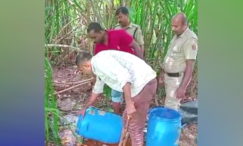 വരന്തരപ്പിള്ളി കുട്ടൻചിറയിൽ 100 ലിറ്റർ വാഷ് പിടികൂടി