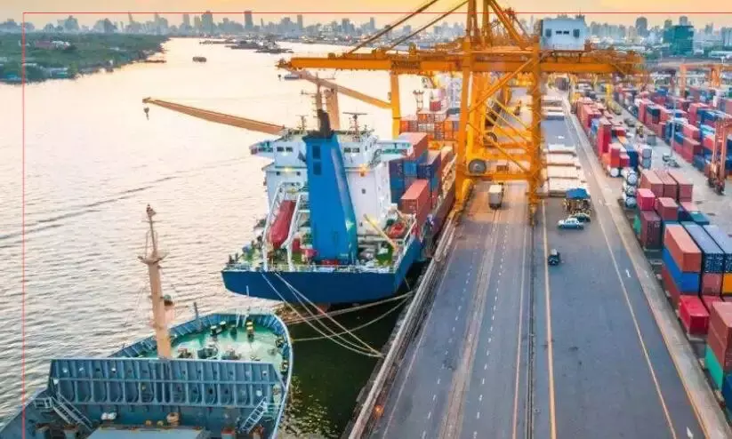 മലബാര് ഇന്റര്നാഷണല് പോര്ട്ട് ആൻഡ് സെസ് ലിമിറ്റഡിന്റെ കരട് പദ്ധതി റിപ്പോര്ട്ടിന് അംഗീകാരം മലബാര് ഇന്റര്നാഷണല് പോര്ട്ട് ആൻഡ് സെസ് ലിമിറ്റഡിന്റെ കരട് പദ്ധതി റിപ്പോര്ട്ടിന് അംഗീകാരം