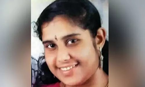 ഓൺലൈൻ ആപ്പ് വഴി ലോണെടുത്തു; നഗ്നചിത്രങ്ങൾ അയക്കുമെന്ന് ഭീഷണി, യുവതി ജീവനൊടുക്കി