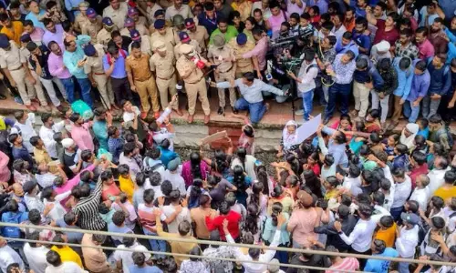 നഴ്സറി കുട്ടികളെ പീഡിപ്പിച്ച സംഭവം: സ്കൂളിലെ കരാർ ജീവനക്കാരനെ റിമാൻഡ് ചെയ്തു