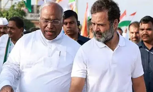 രാഹുലും ഖാർഗെയും താഴ്വരയിൽ; ജമ്മു- കശ്മീർ തെരഞ്ഞെടുപ്പ് ചൂടിൽ