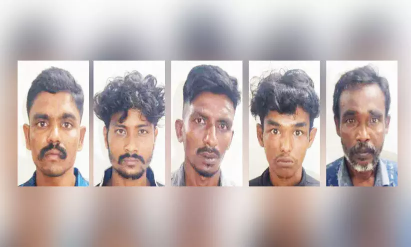 വീടുകളിലും ക്ഷേത്രങ്ങളിലും മോഷണം നടത്തുന്ന സംഘം പിടിയിൽ