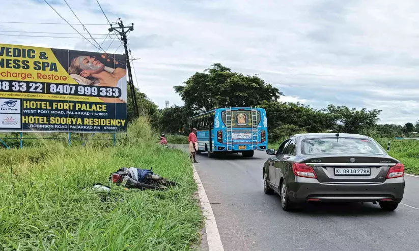 മന്ദംപുള്ളി വളവിൽ അപകടമരണം തുടർക്കഥ മന്ദംപുള്ളി വളവിൽ അപകടമരണം തുടർക്കഥ