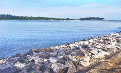 രക്ഷാ സംവിധാനങ്ങളില്ല; കടലിൽ ജീവൻ പൊലിയുന്നവരുടെ എണ്ണം വർധിക്കുന്നു രക്ഷാ സംവിധാനങ്ങളില്ല; കടലിൽ ജീവൻ പൊലിയുന്നവരുടെ എണ്ണം വർധിക്കുന്നു