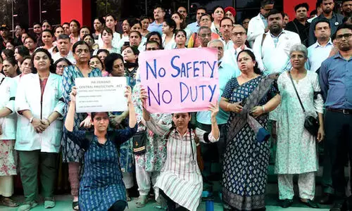 സുപ്രീംകോടതി ഇടപെട്ടു; സമരം അവസാനിപ്പിച്ച് ഡൽഹി എയിംസിലെ ഡോക്ടർമാർ