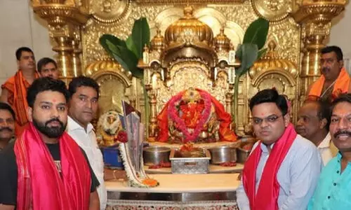 ട്വന്‍റി20 ലോകകപ്പുമായി രോഹിത്തും ജയ് ഷായും മുംബൈയിലെ ക്ഷേത്രത്തിൽ; പ്രത്യേക പൂജകളും പ്രാർഥനയും